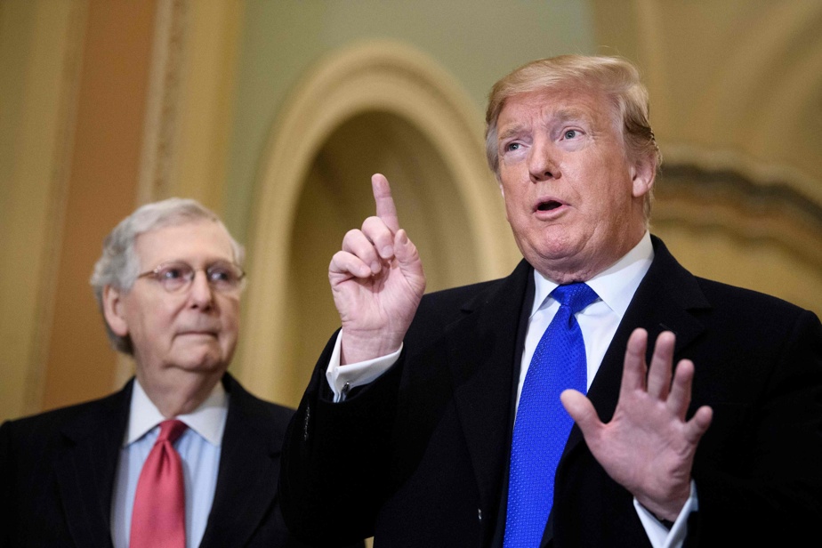 Trump attacks Mitch McConnell in front of donors
