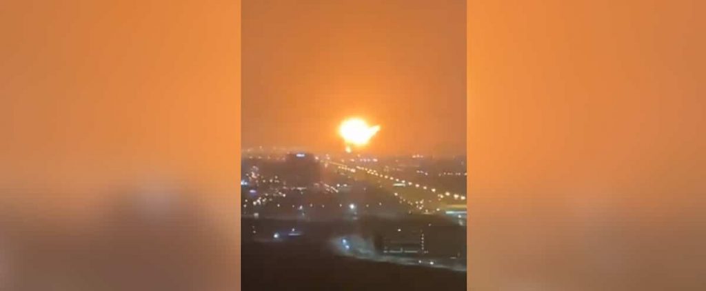 Violent explosion in the main port of Dubai