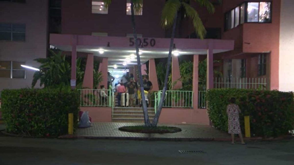 Residents of an apartment building in Miami considered unsafe have been evacuated