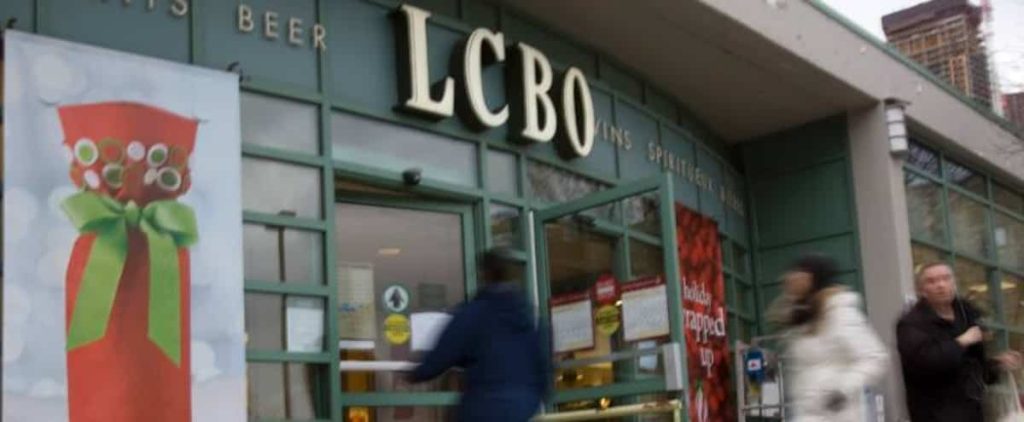 Quebec customers turn to LCBO