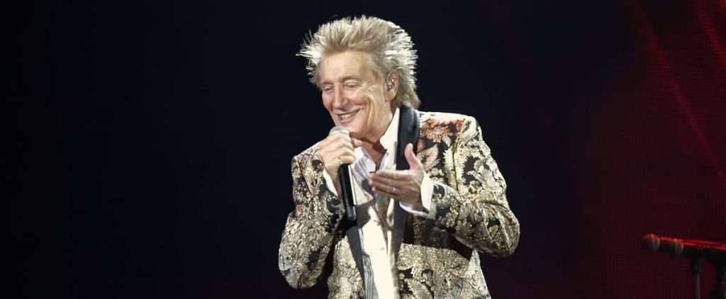 Rod Stewart pleads guilty to 'assault' on Florida security guard