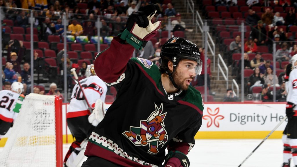 NHL: Nick Schmaltz in the Coyotes records with a 7-point performance