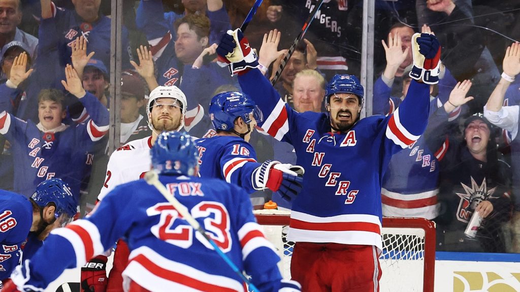NHL - Hockey: Chris Kreider becomes the fourth Rangers player to score 50 goals