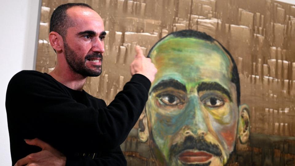 Australia: A refugee painter with a toothbrush, the finalist for the country's most prestigious art prize