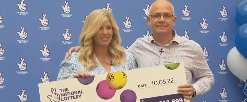 Couple facing financial difficulties wins nearly $300 million in lottery