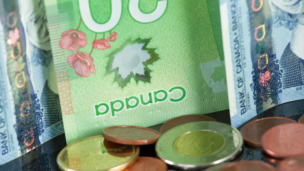 How did Quebec residents use the $500?