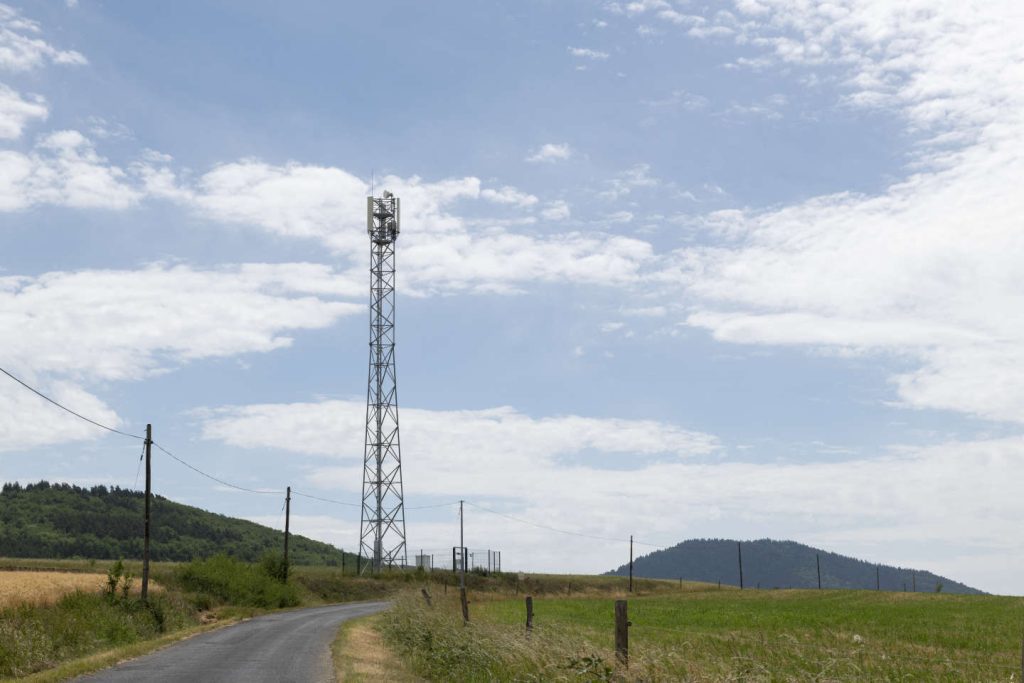 In Haute-Loire, a 4G antenna suspected of disturbing a herd of cows will be arrested