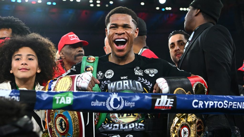 Boxing: Devin Haney defeats George Camposos Jr. to become unified lightweight champion