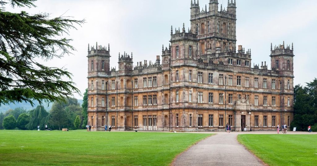 Downton Abbey, Game of Thrones, Peaky Blinders ... in the footsteps of five successful series in the UK