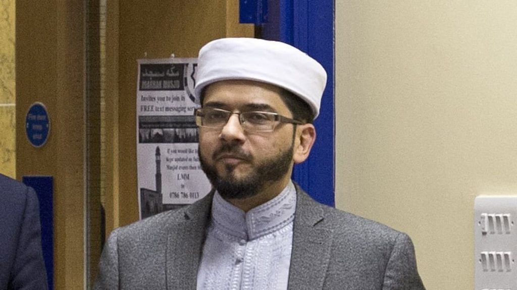 Imam removed from office after protests against filming
