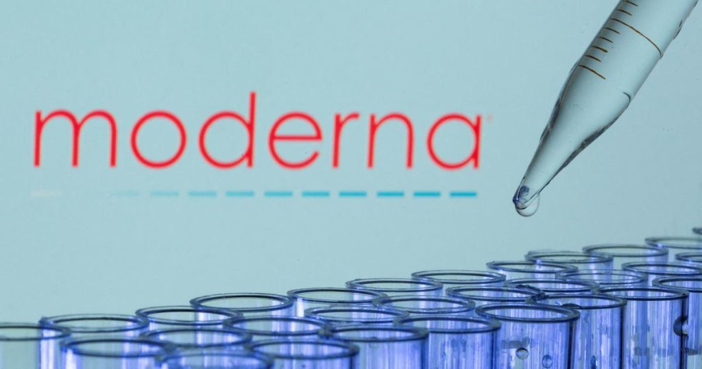 Moderna is to develop a RNA vaccine research and production facility in the UK