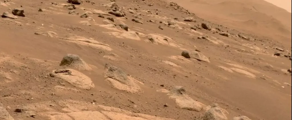 [EN IMAGES] What is this mysterious object depicted on Mars?