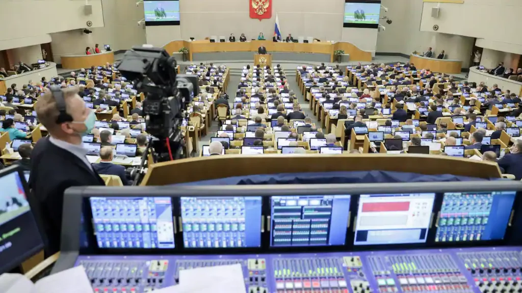 Russian lawmakers have passed a law that makes it easier to ban foreign media