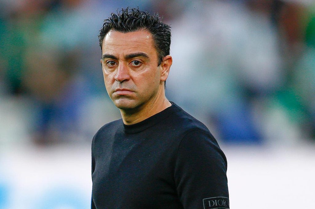 Xavi abandons Barça in America and his past catches up with him