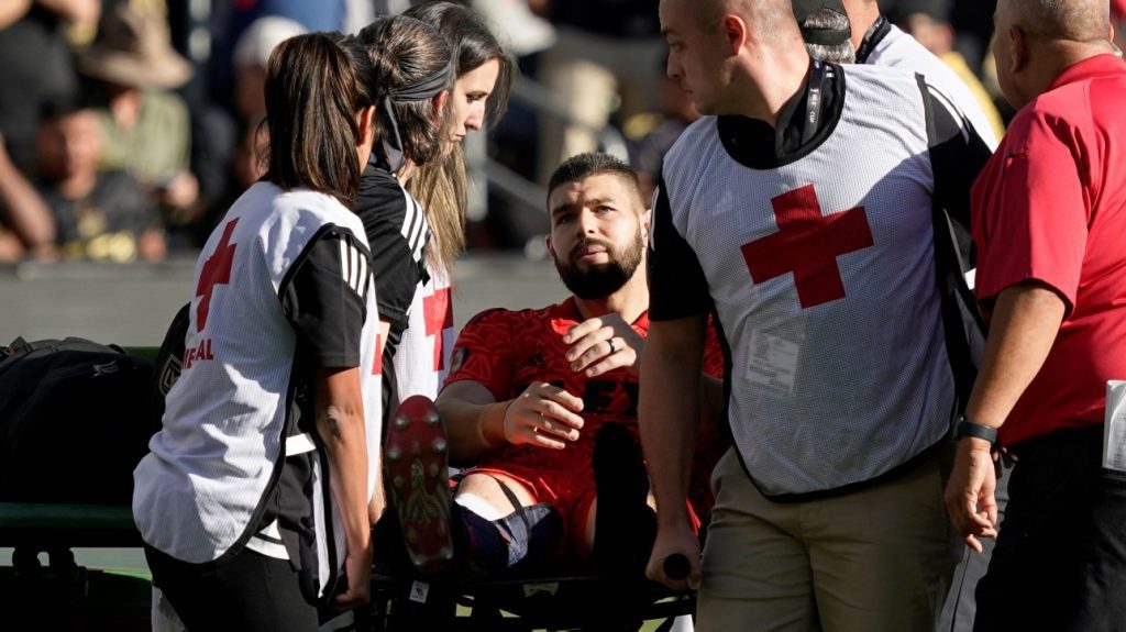 Goalkeeper Maxime Crepeau leaves the MLS final on a stretcher